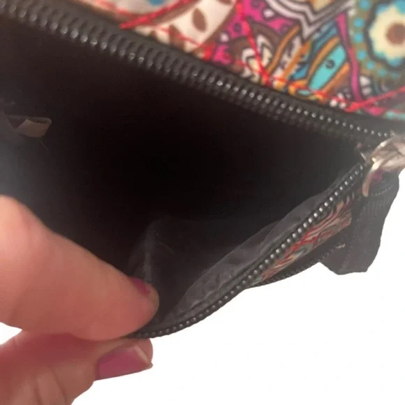 Cross Body Red Paisley Purse NWOT - Picture 2 of 4